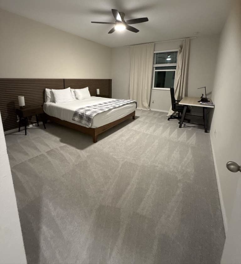 Clean vacation rental bedroom Davenport FL